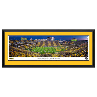 Iowa Hawkeyes Football, Run Out Panorama